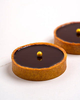 Dark Chocolate & Salted Caramel: The Perfect Balance in French Tart Making