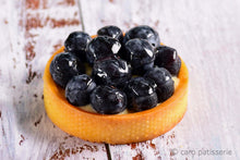 Load image into Gallery viewer, tartlet with fresh blueberries and vanilla cream
