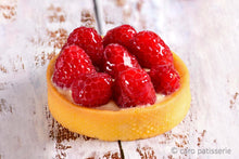Load image into Gallery viewer, Raspberry Tart - 8cm
