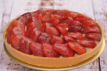 Load image into Gallery viewer, Strawberry Tart - 20cm
